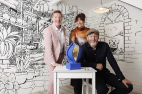 Louise O'Reilly, Chief Executive, Business to Arts; Ronan Healy, CEO/Founder, Catapult; and craftsman Noel Donnellan with ‘Genova‘ this year's commissioned Business to Arts Awards Sculpture, to be presented to Award winners on Monday, 8th September at the National Concert Hall. Picture Conor McCabe Photography.