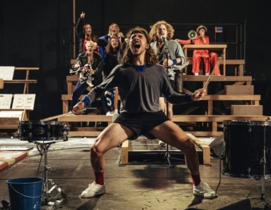 ONE SONG by Miet Warlop