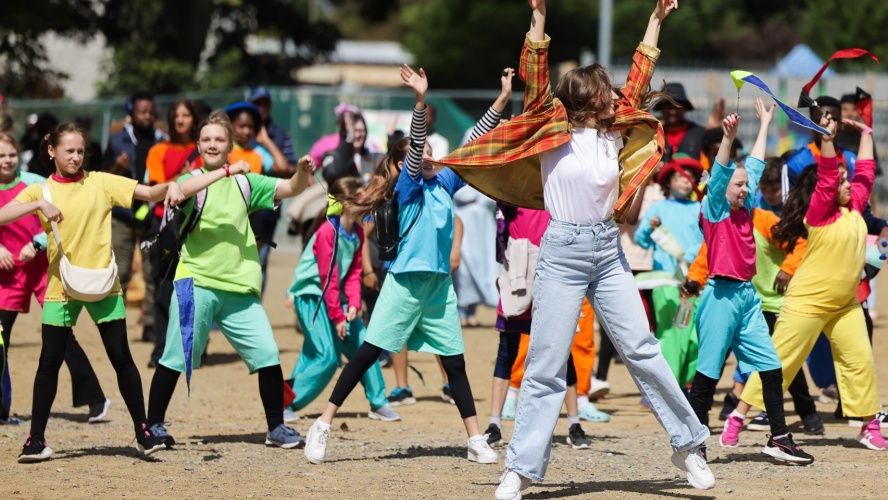 Begin Together Arts Fund Round 4 Recipients: Galway Community Circus 